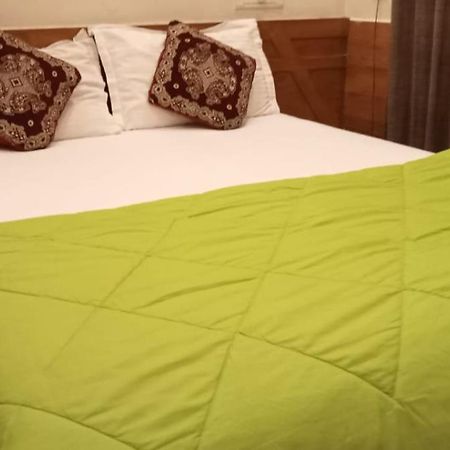 Sapphire Inn Nedumbassery Dış mekan fotoğraf