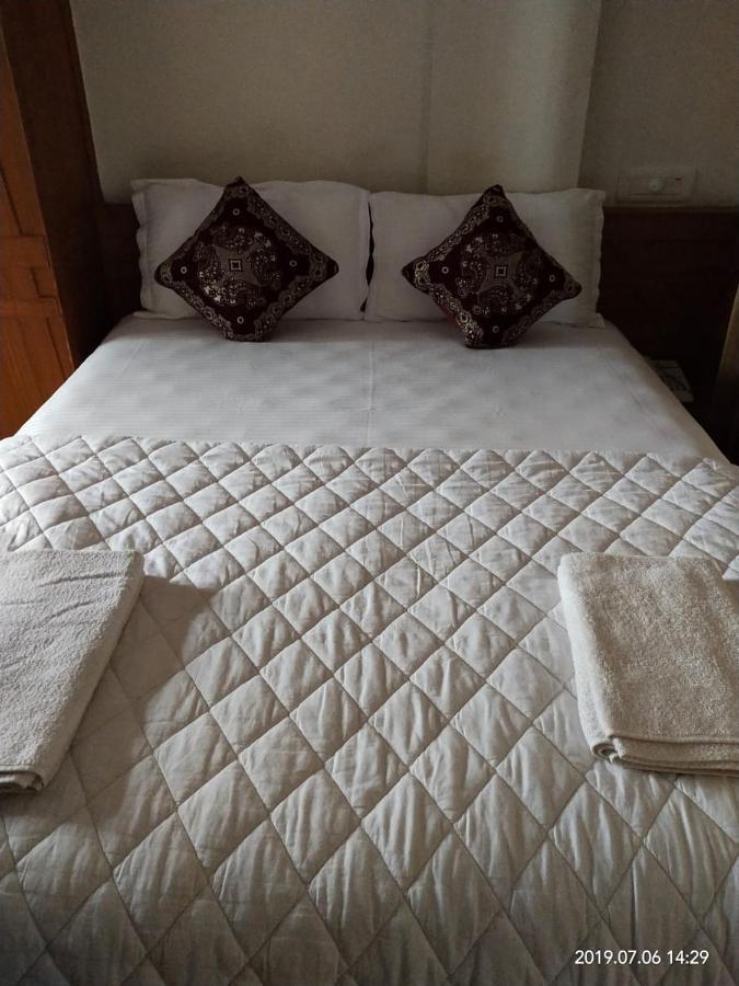 Sapphire Inn Nedumbassery Dış mekan fotoğraf