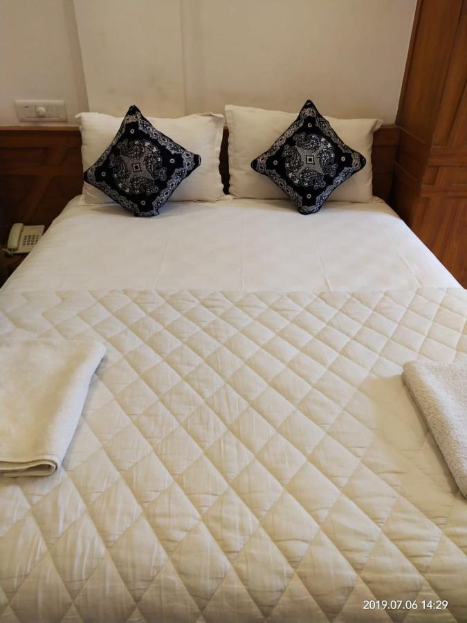 Sapphire Inn Nedumbassery Dış mekan fotoğraf
