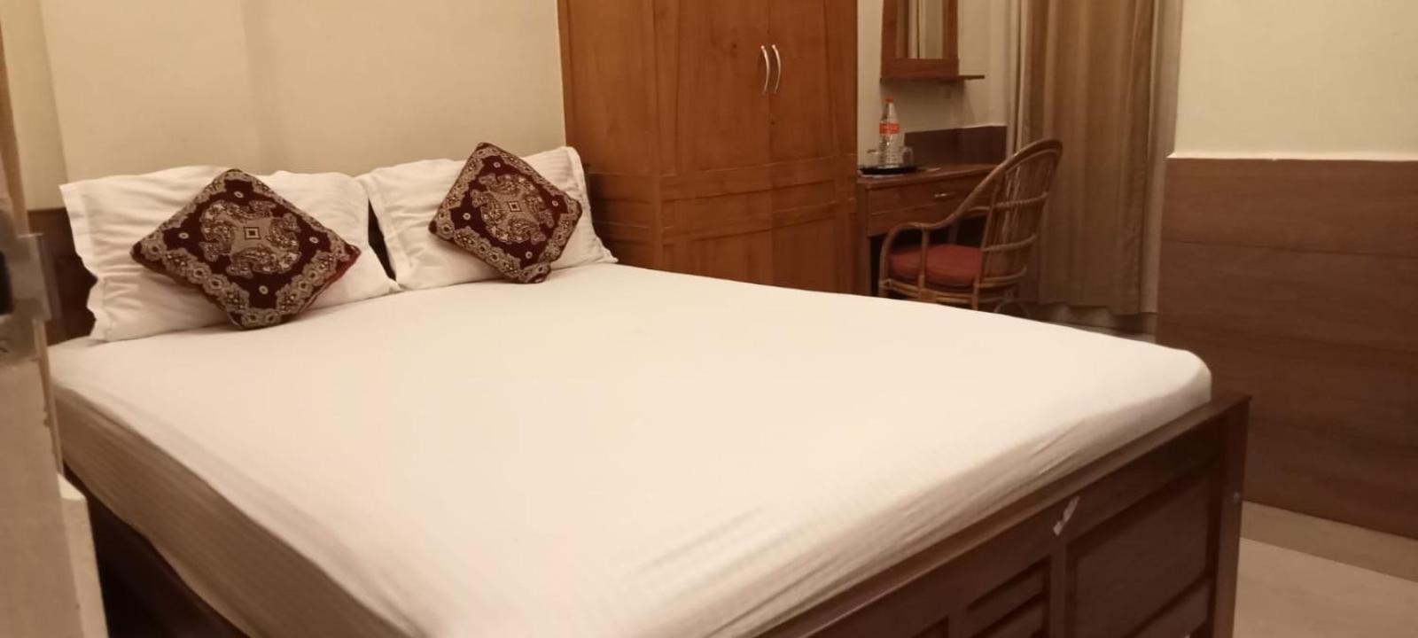 Sapphire Inn Nedumbassery Dış mekan fotoğraf