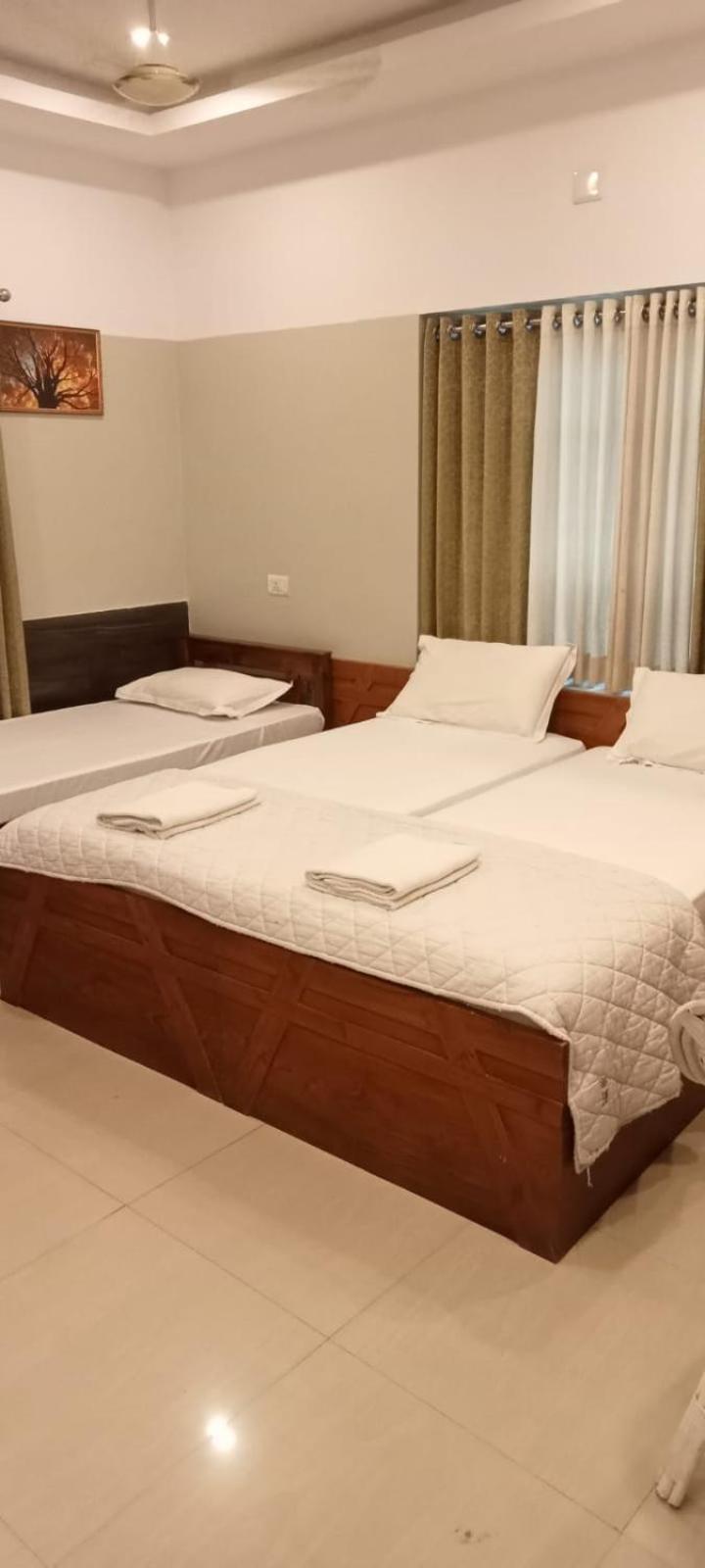Sapphire Inn Nedumbassery Dış mekan fotoğraf